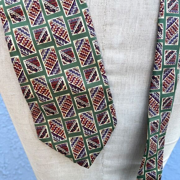 Vintage Chaps Ralph Lauren Tie Silk - Picture 1 of 5